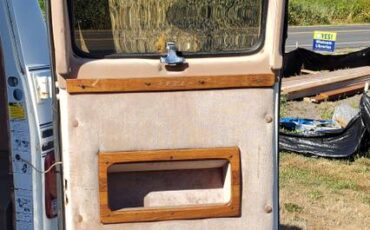 Chevy-g20-conversion-camper-rv-1990-white-13