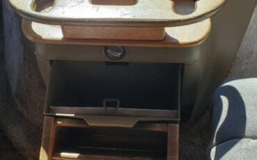 Chevy-g20-conversion-camper-rv-1990-white-17