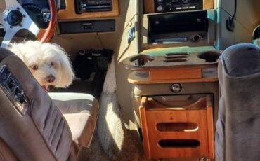 Chevy-g20-conversion-camper-rv-1990-white-18