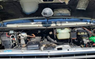 Chevy-g20-conversion-camper-rv-1990-white-20