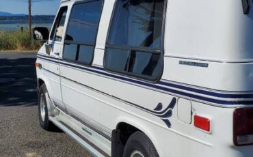 Chevy-g20-conversion-camper-rv-1990-white-4