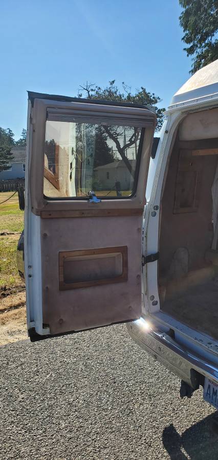 Chevy-g20-conversion-camper-rv-1990-white