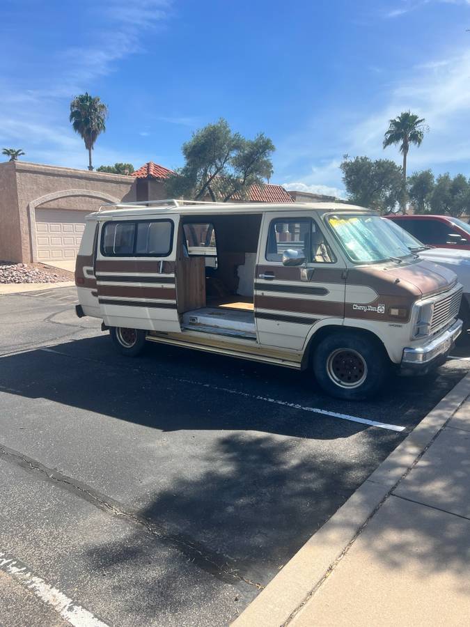 Chevy-g20-van-1981-brown