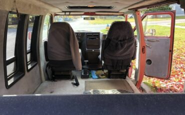 Chevy-g20-van-1985-3