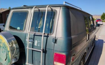 Chevy-g20-van-1989-green-4