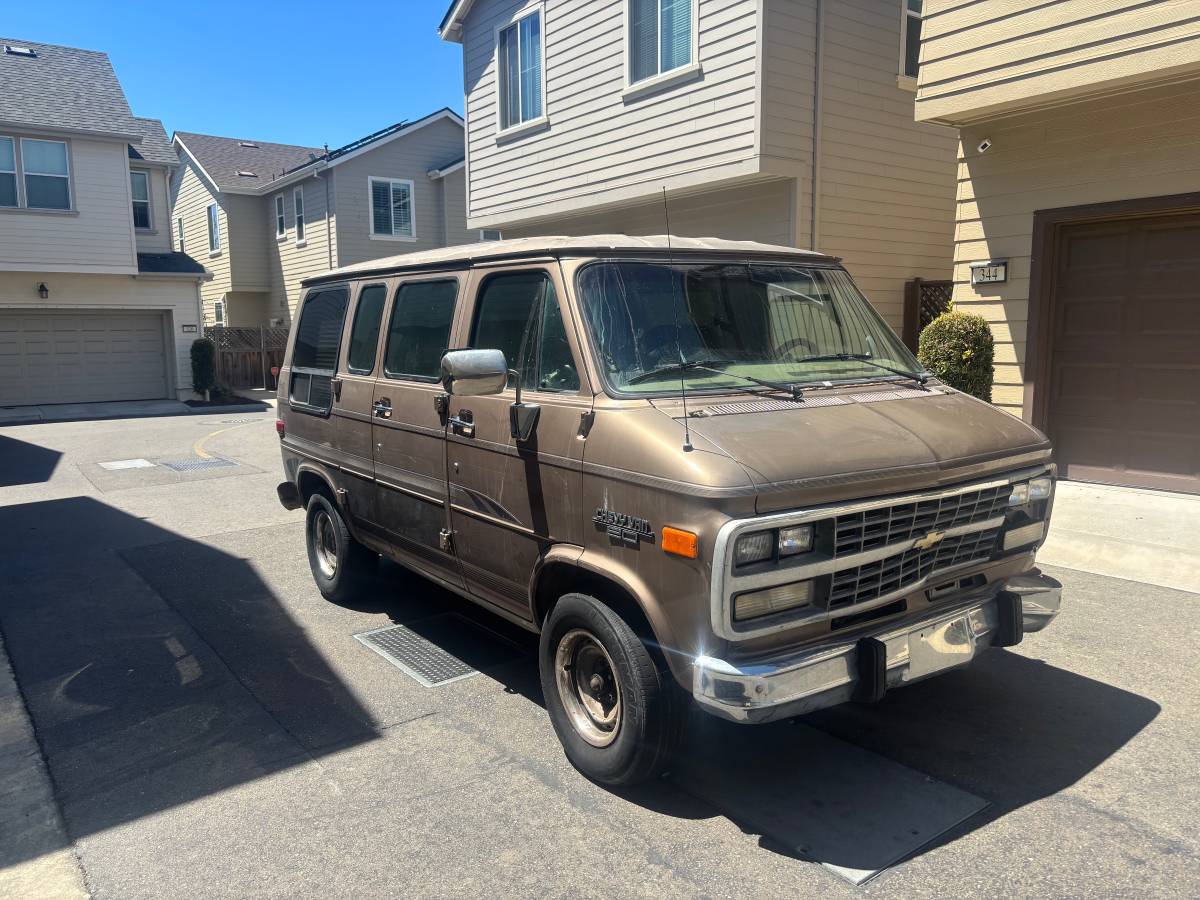 Chevy-g20-van-1995-3