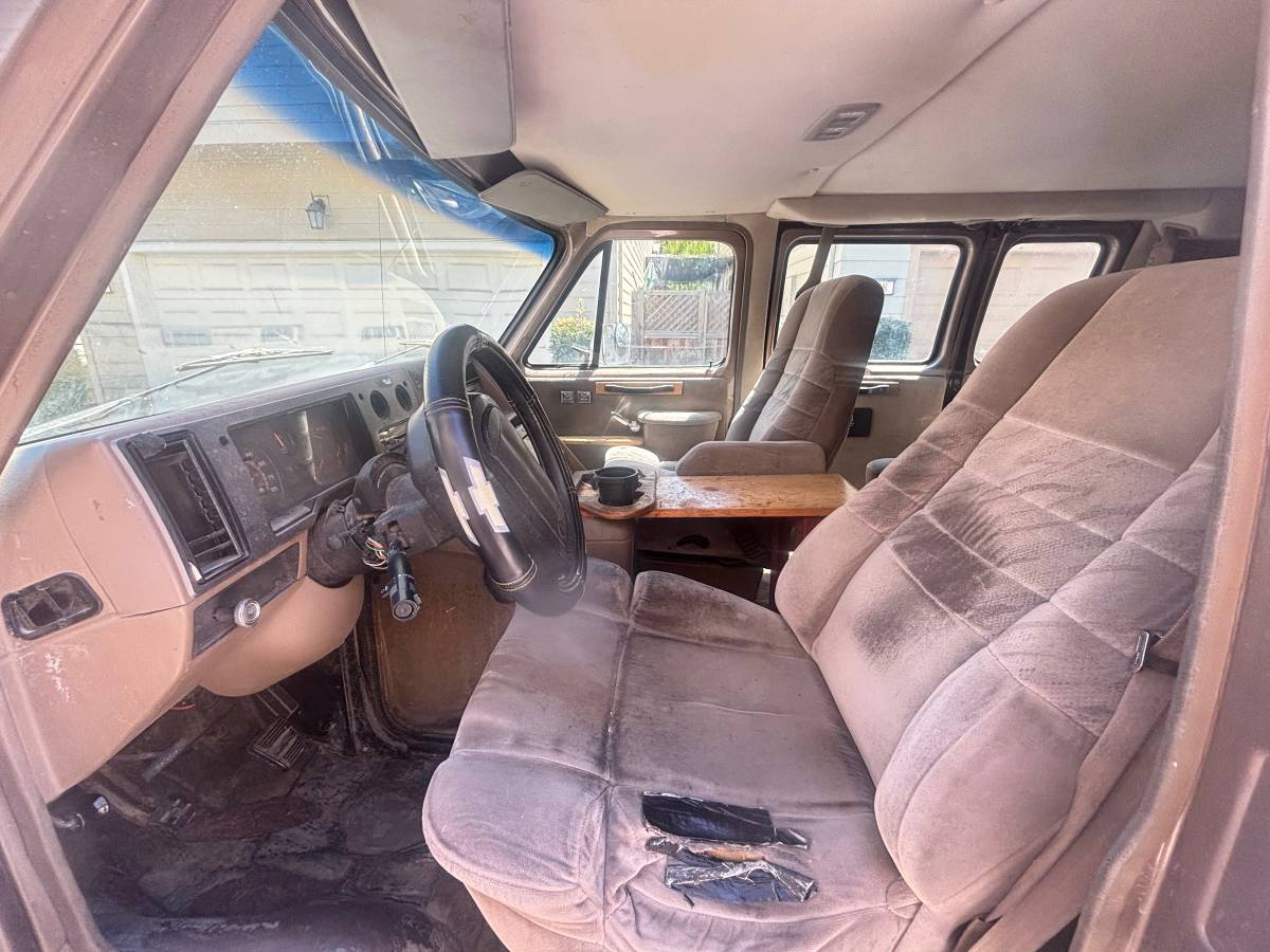 Chevy-g20-van-1995-7