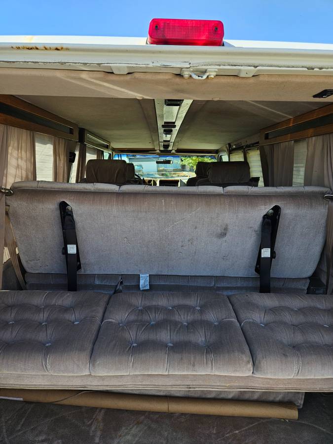 Chevy-g20-van-1995-white-15