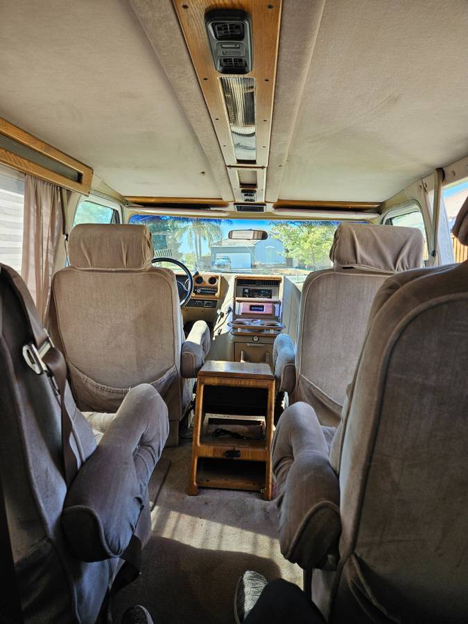 Chevy-g20-van-1995-white-16