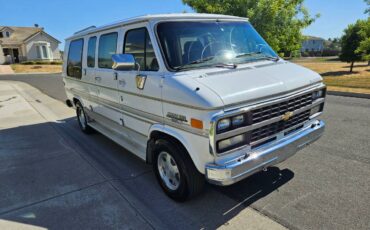 Chevy-g20-van-1995-white-2