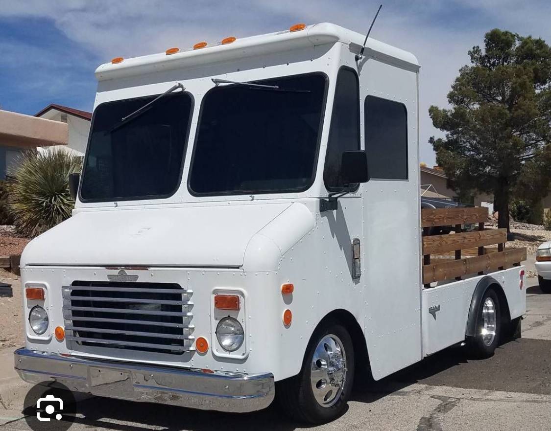 Chevy-g30-1985-white-15