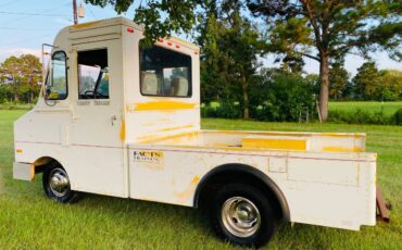Chevy-g30-1985-white-2