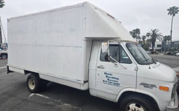 Chevy-g30-1986-white