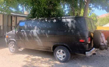 Chevy-g30-1988-black-1