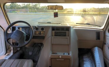 Chevy-g30-1994-white-7