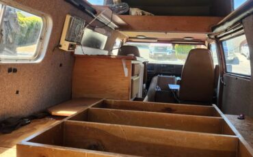 Chevy-g30-van-1976-brown-4