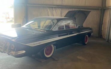 Chevy-impala-1961-black