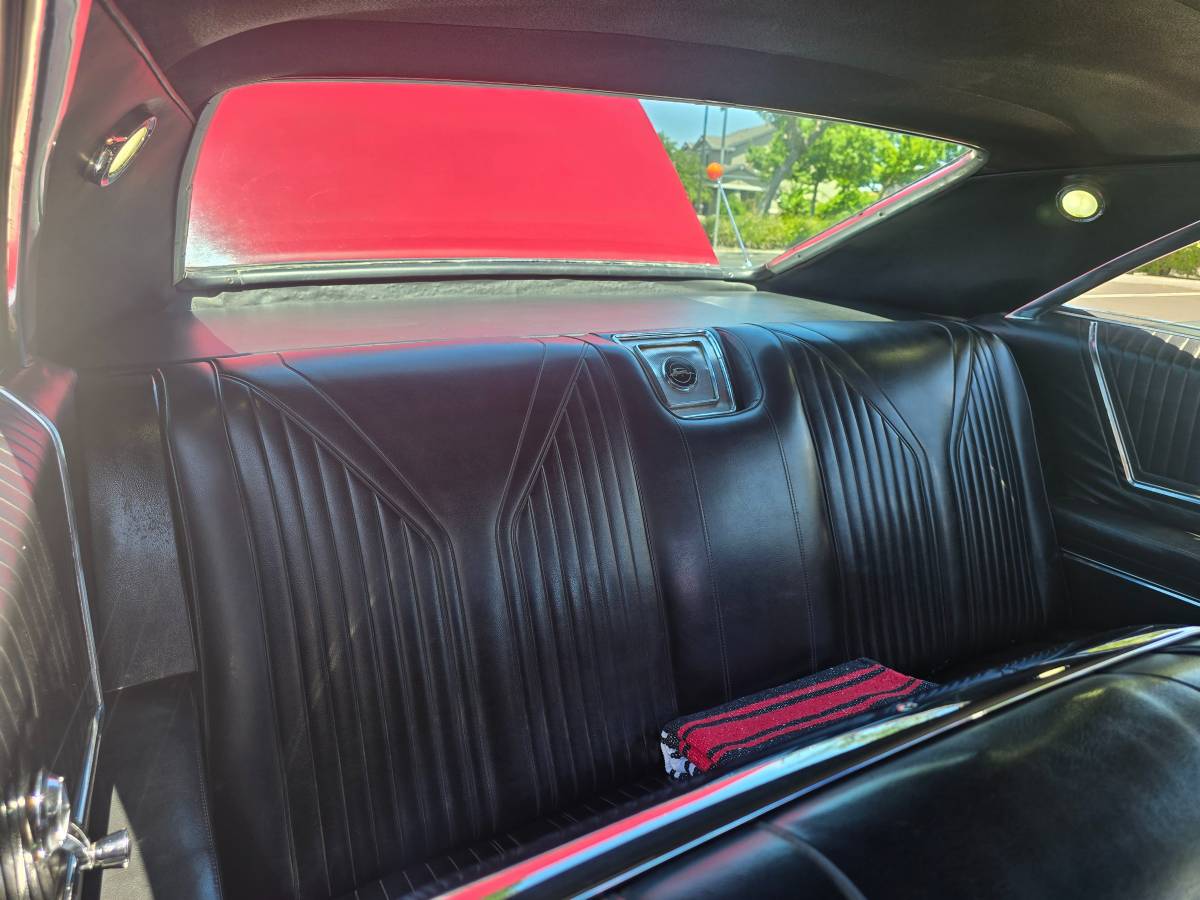 Chevy-impala-1965-red-19