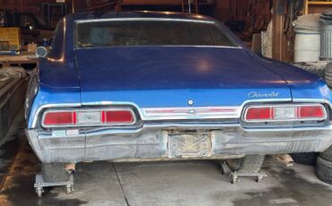 Chevy-impala-1967-blue-1