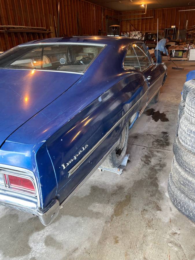Chevy-impala-1967-blue-11