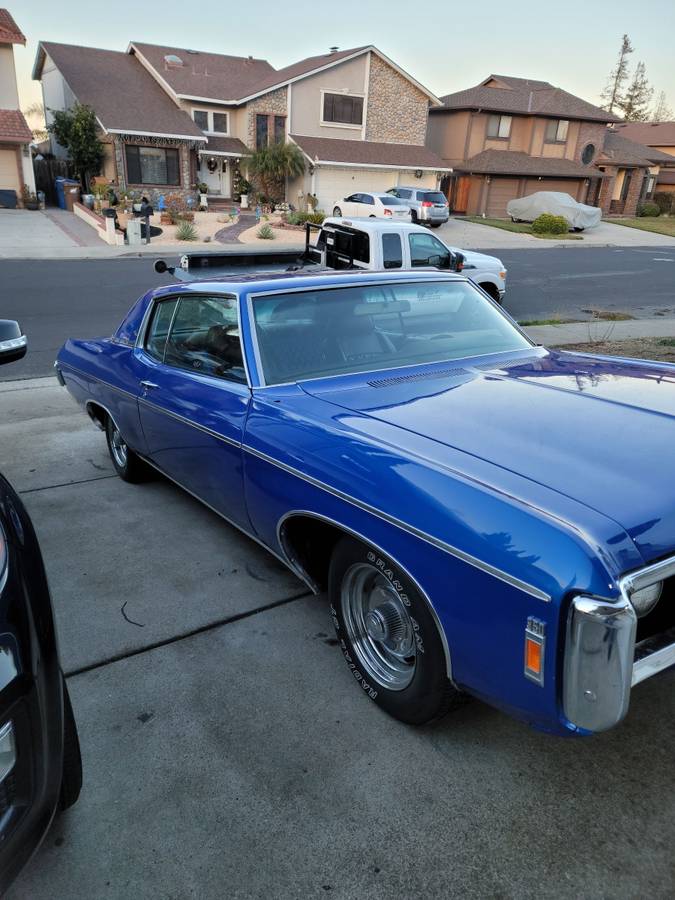 Chevy-impala-1969-blue-1