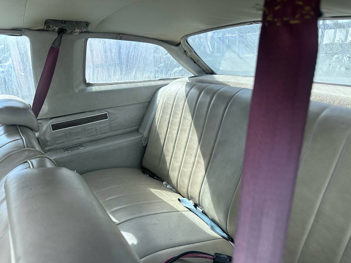 Chevy-impala-1974-custom-5