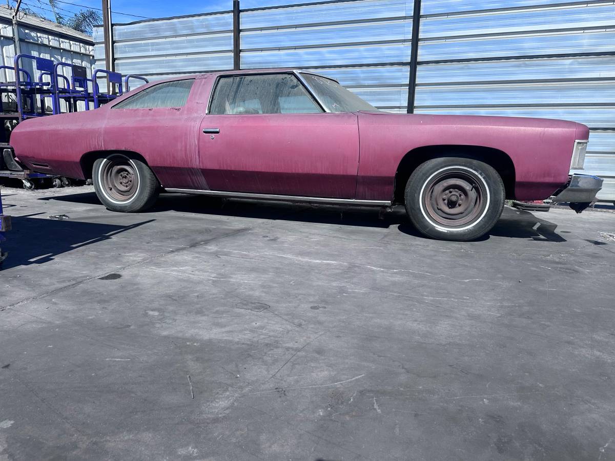 Chevy-impala-1974-custom-6