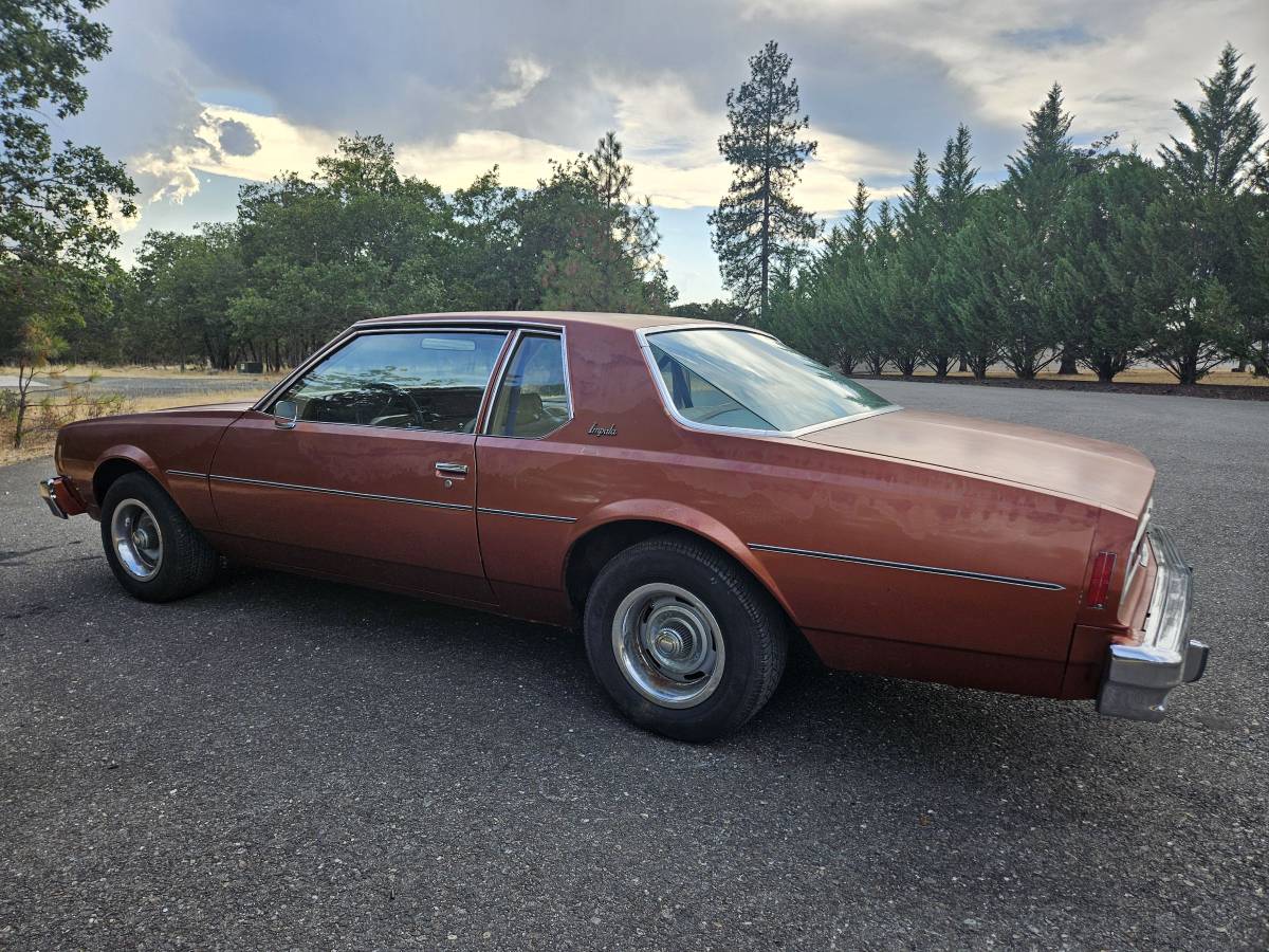 Chevy-impala-1977-brown-2