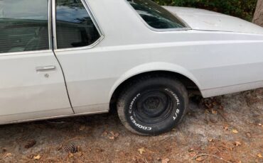 Chevy-impala-1978-white-16