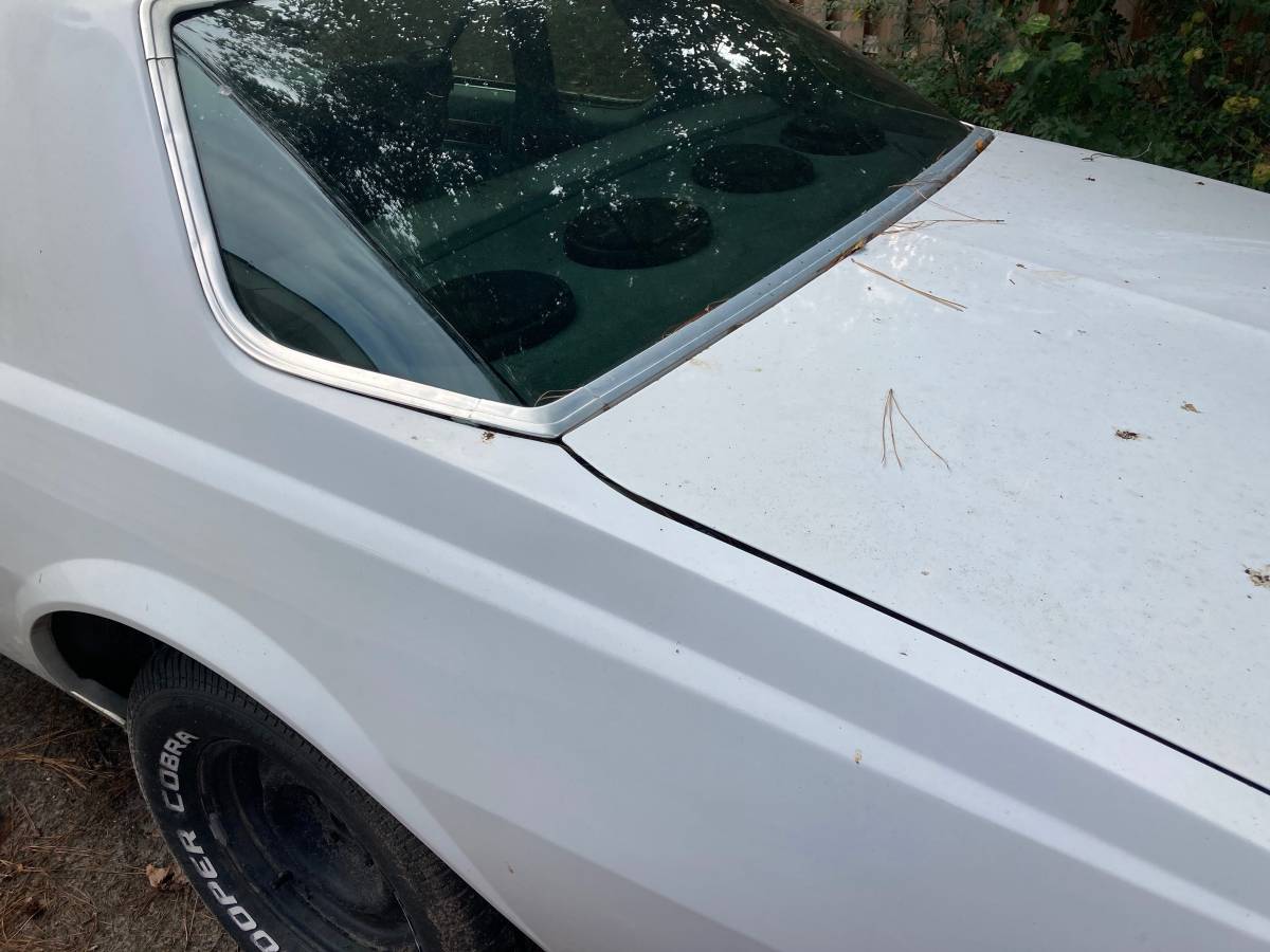 Chevy-impala-1978-white