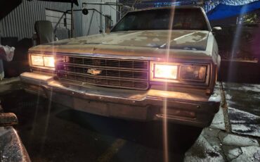 Chevy-impala-1982-10