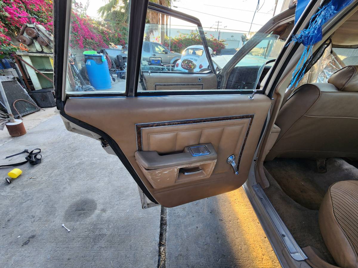 Chevy-impala-1982-4