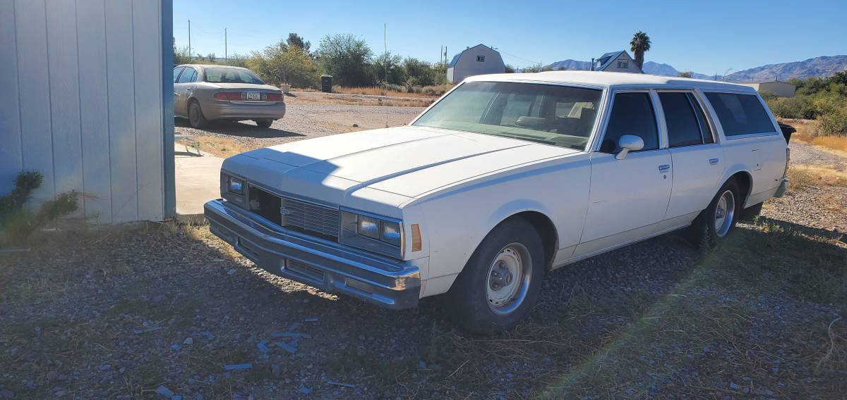 Chevy-impala-sport-wagon-1979-3