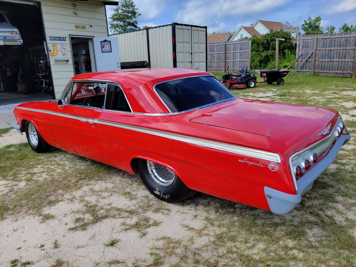 Chevy-impala-ss-1962-red-19