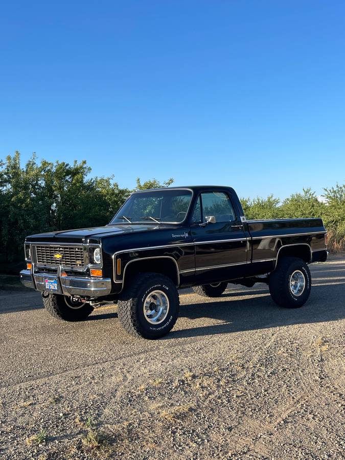 Chevy-k10-4x4-1973-black-1