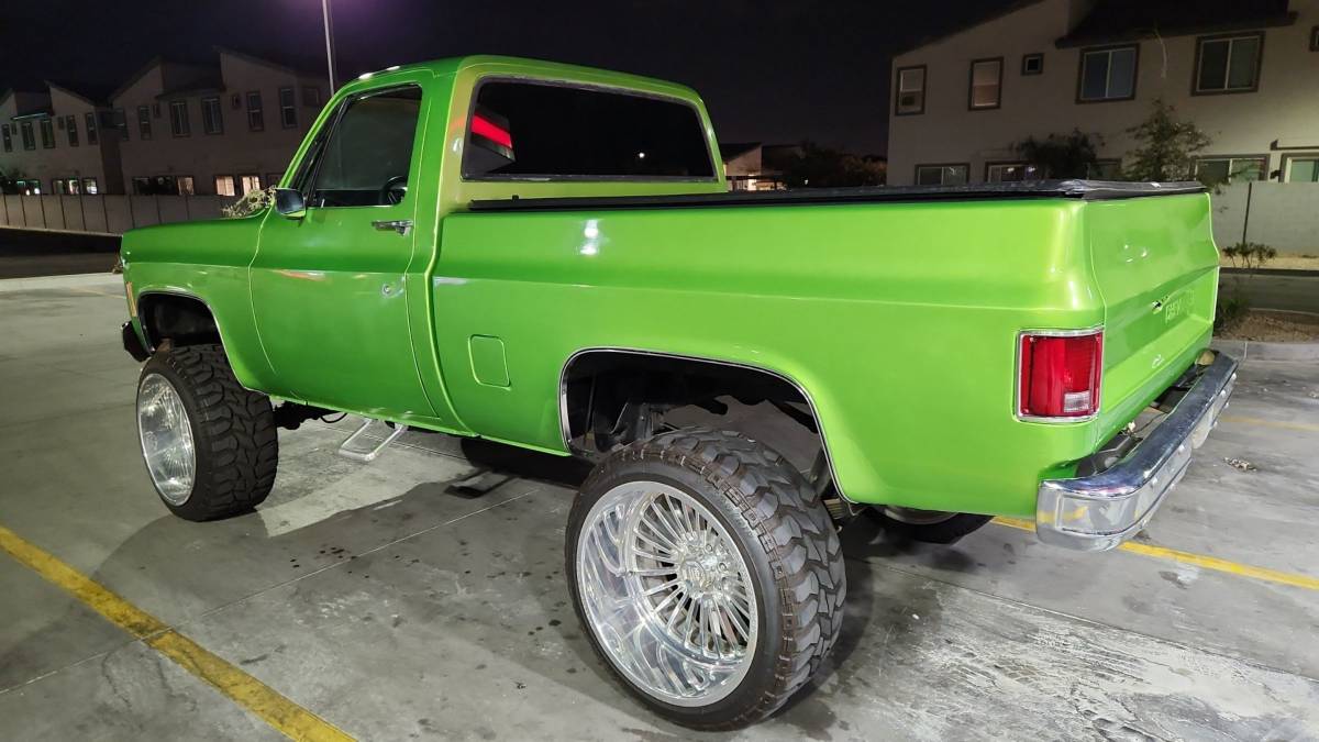 Chevy-k10-4x4-1977-green-8