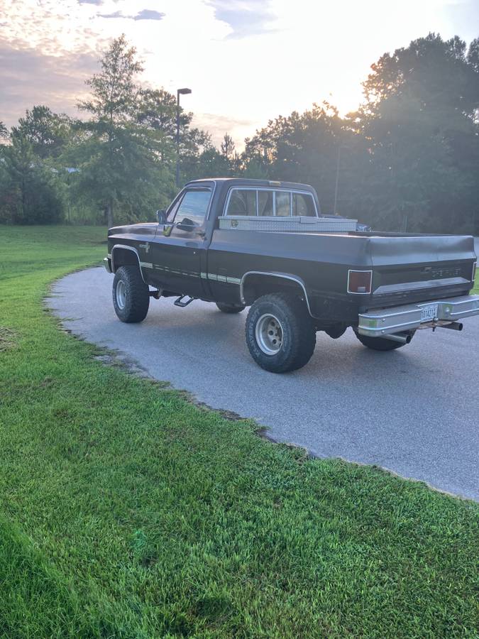 Chevy-k10-4x4-1984-black-1