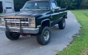Chevy-k10-4x4-1984-black