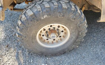 Chevy-k10-4x4-1984-grey-14