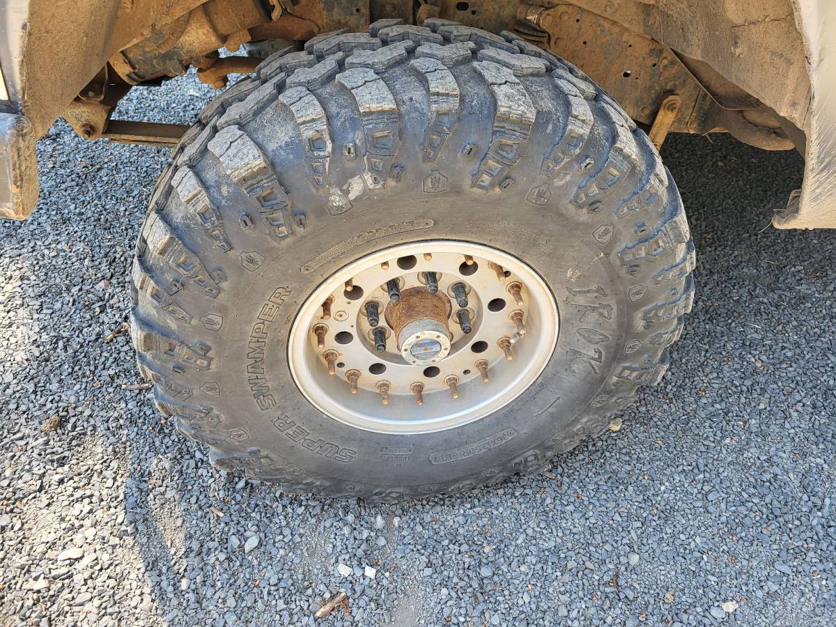 Chevy-k10-4x4-1984-grey-14