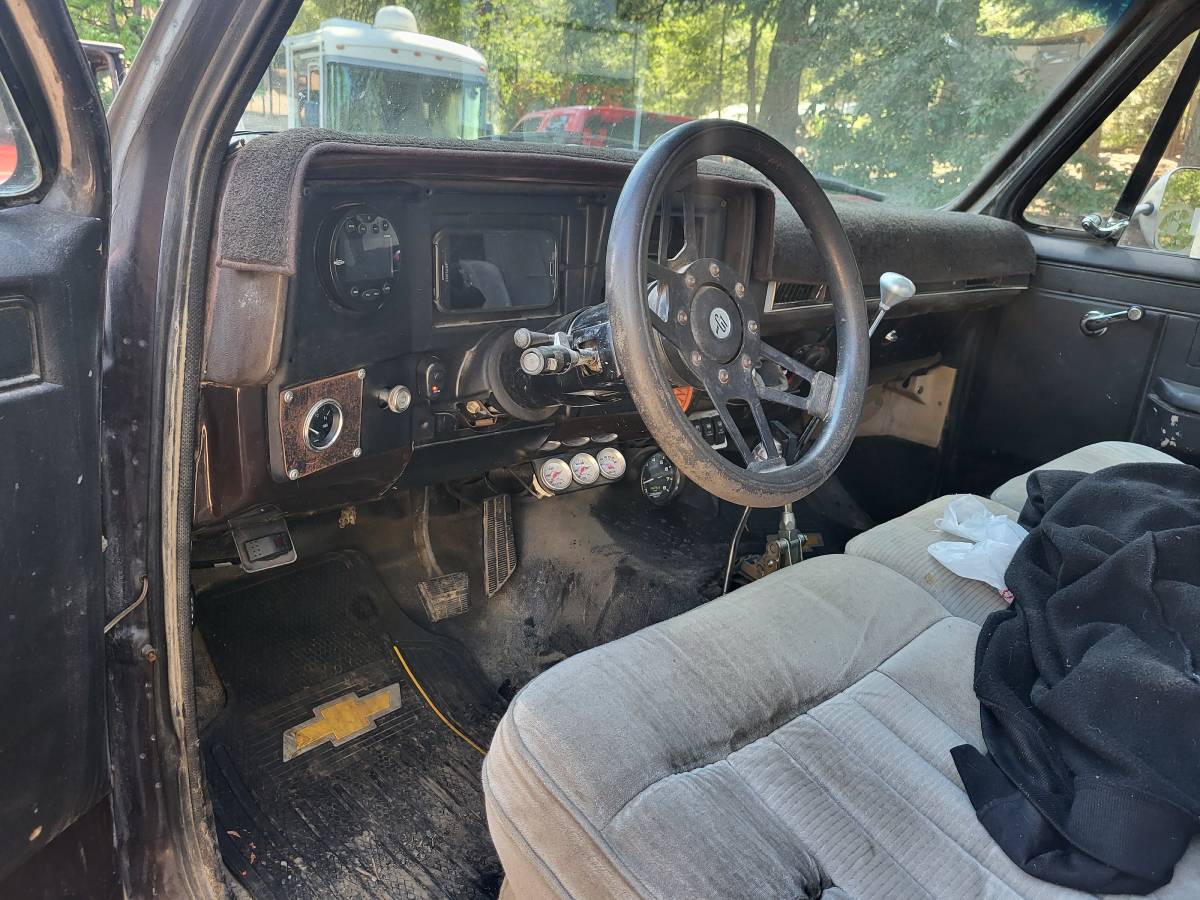 Chevy-k10-4x4-1984-grey-16