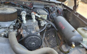 Chevy-k10-4x4-1984-grey-18