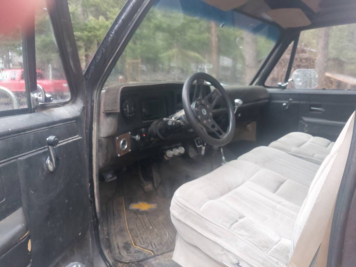 Chevy-k10-4x4-1984-grey-4