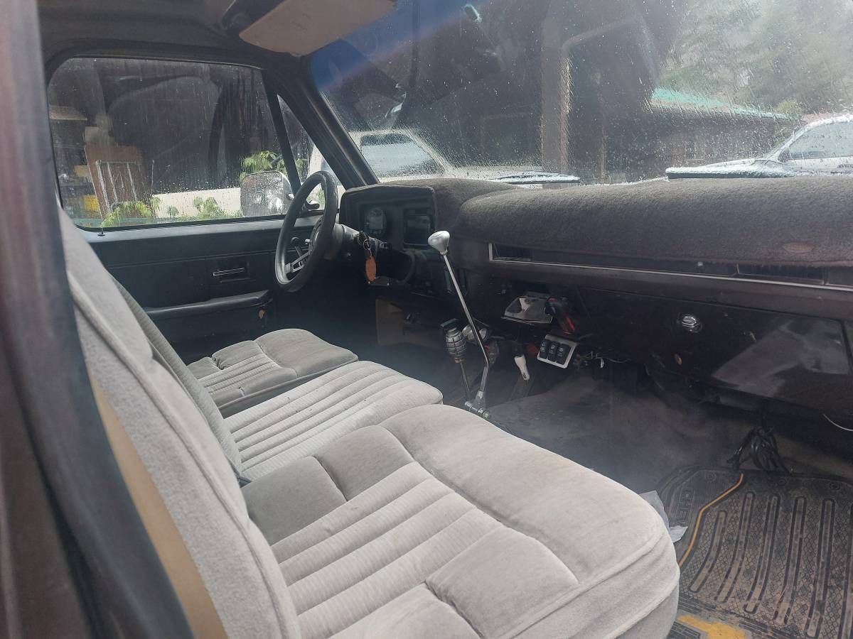 Chevy-k10-4x4-1984-grey-7