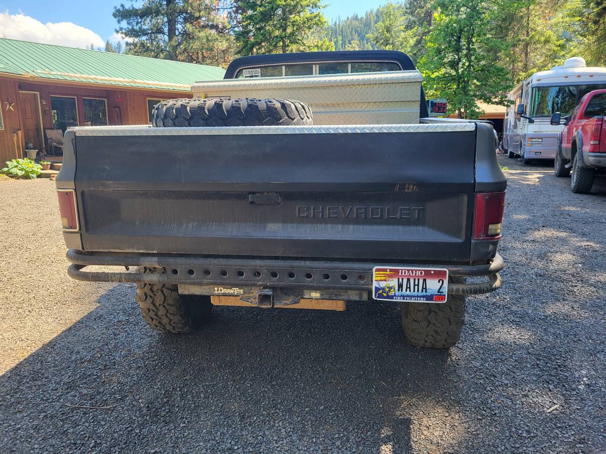 Chevy-k10-4x4-1984-grey-9