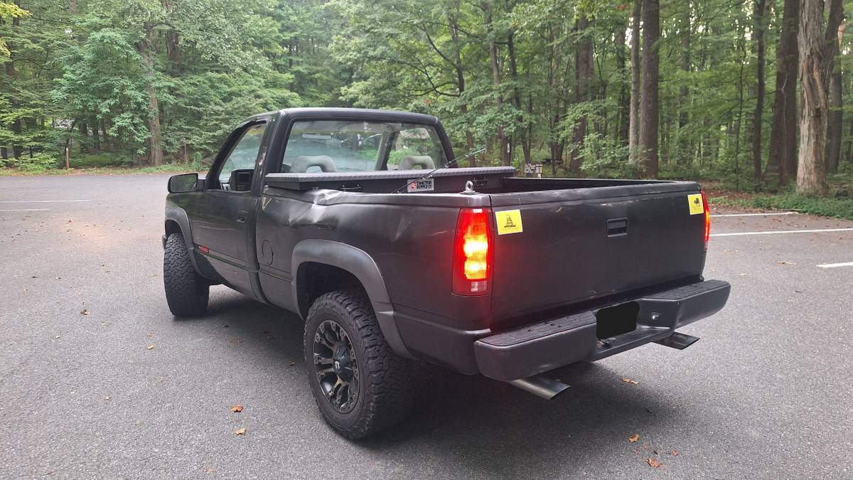 Chevy-k1500-1992-black-4