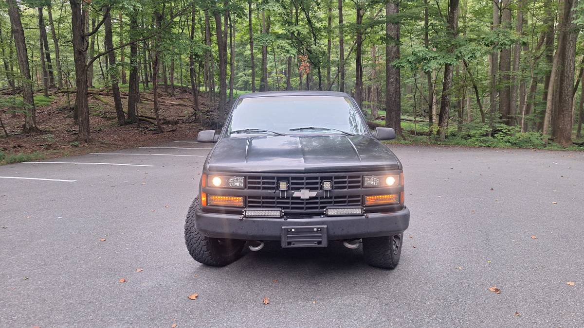 Chevy-k1500-1992-black-7