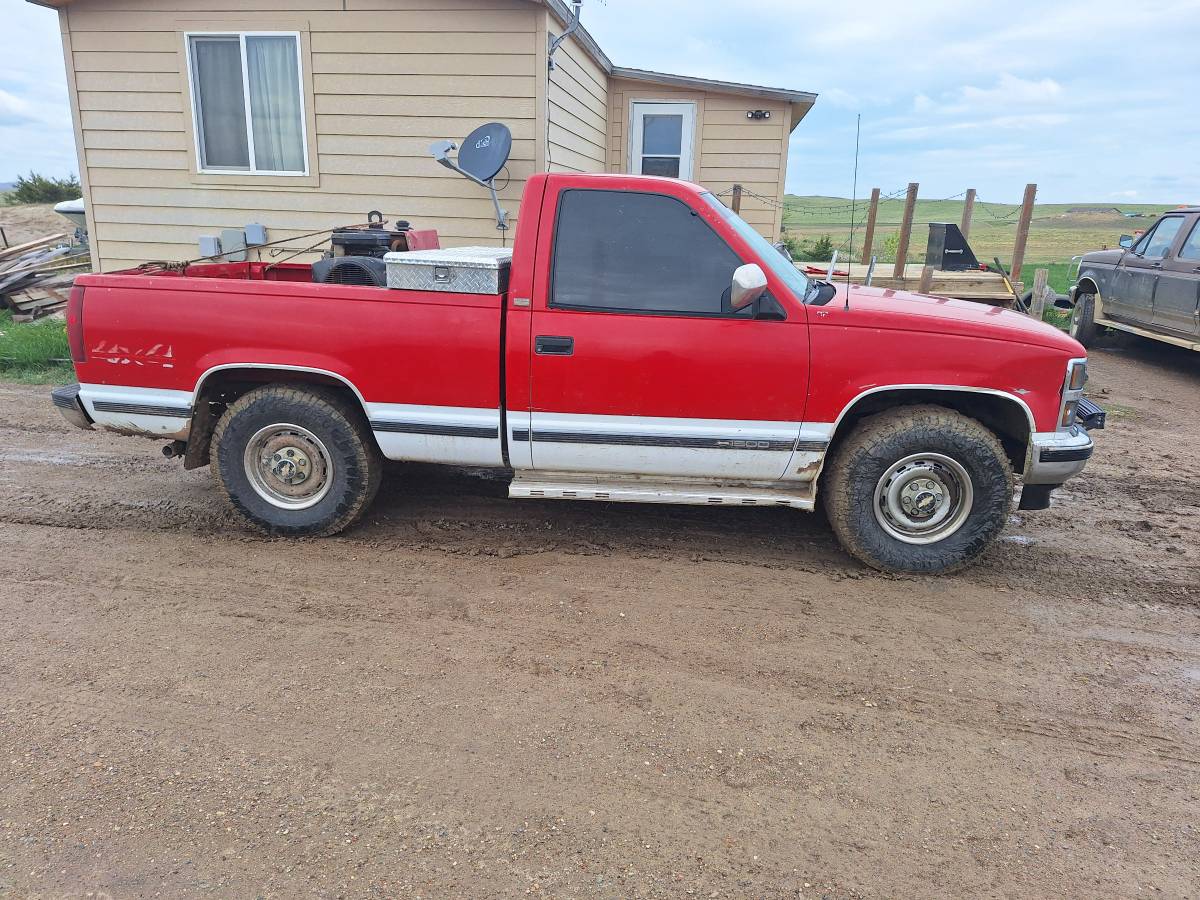 Chevy-k1500-1993-red-3
