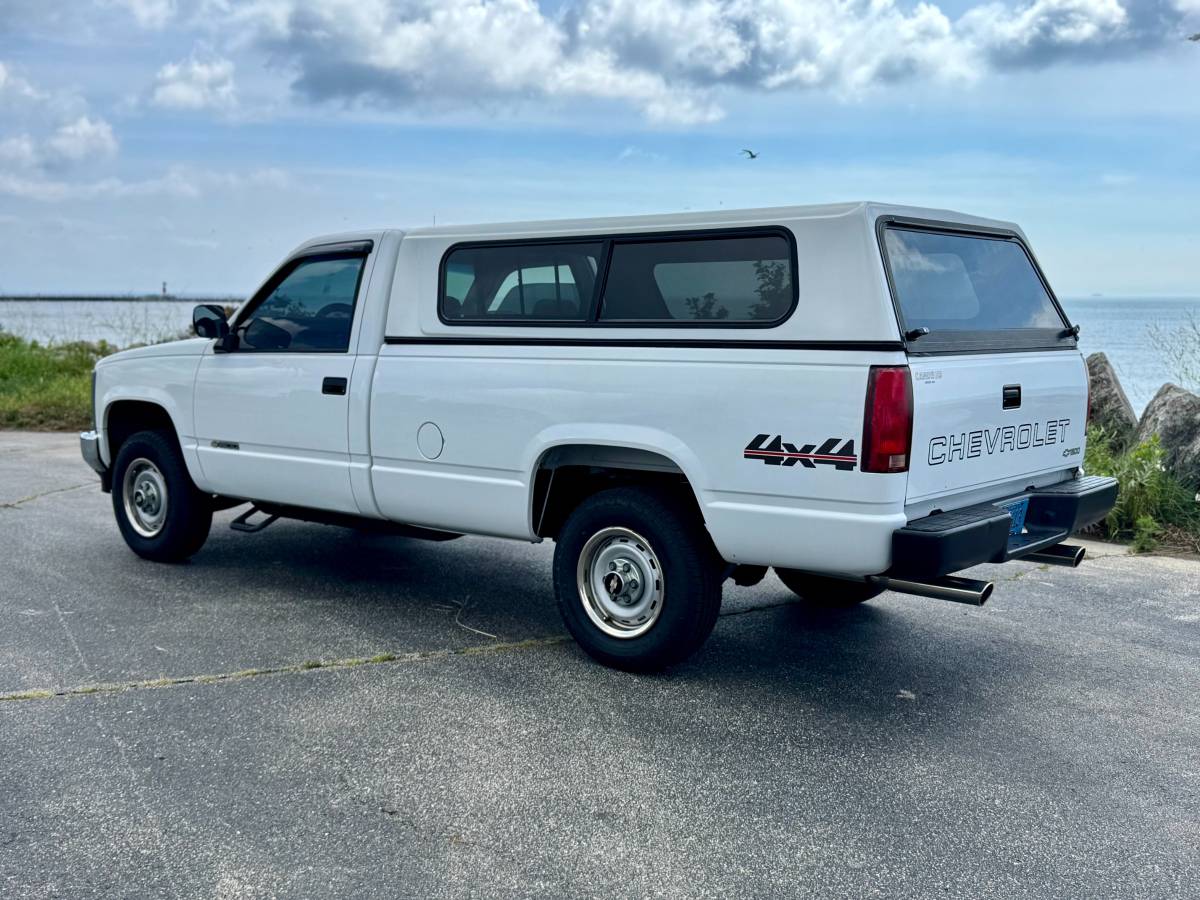 Chevy-k1500-long-bed-1994-white-2