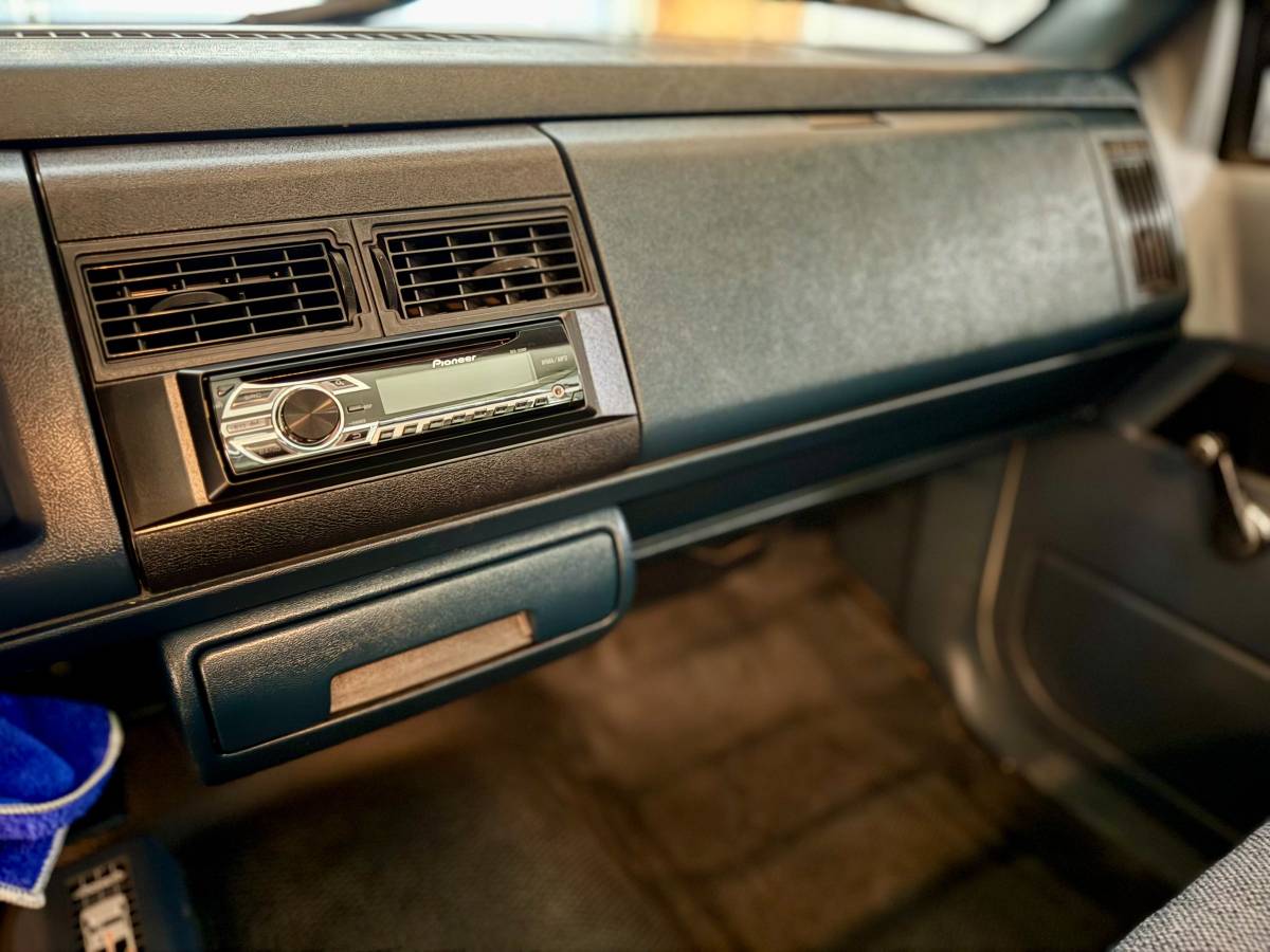 Chevy-k1500-long-bed-1994-white-5